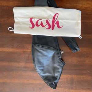 Black Leather Classic Sash Bag